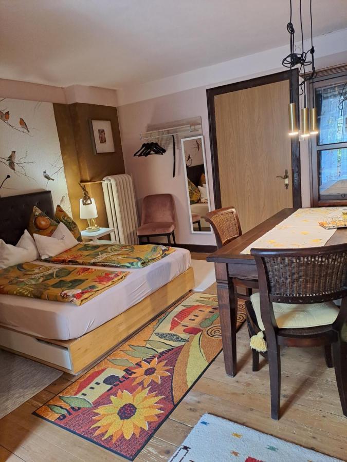 Privatzimmer Im Gasthaus Engel Apartamento Dornbirn Exterior foto