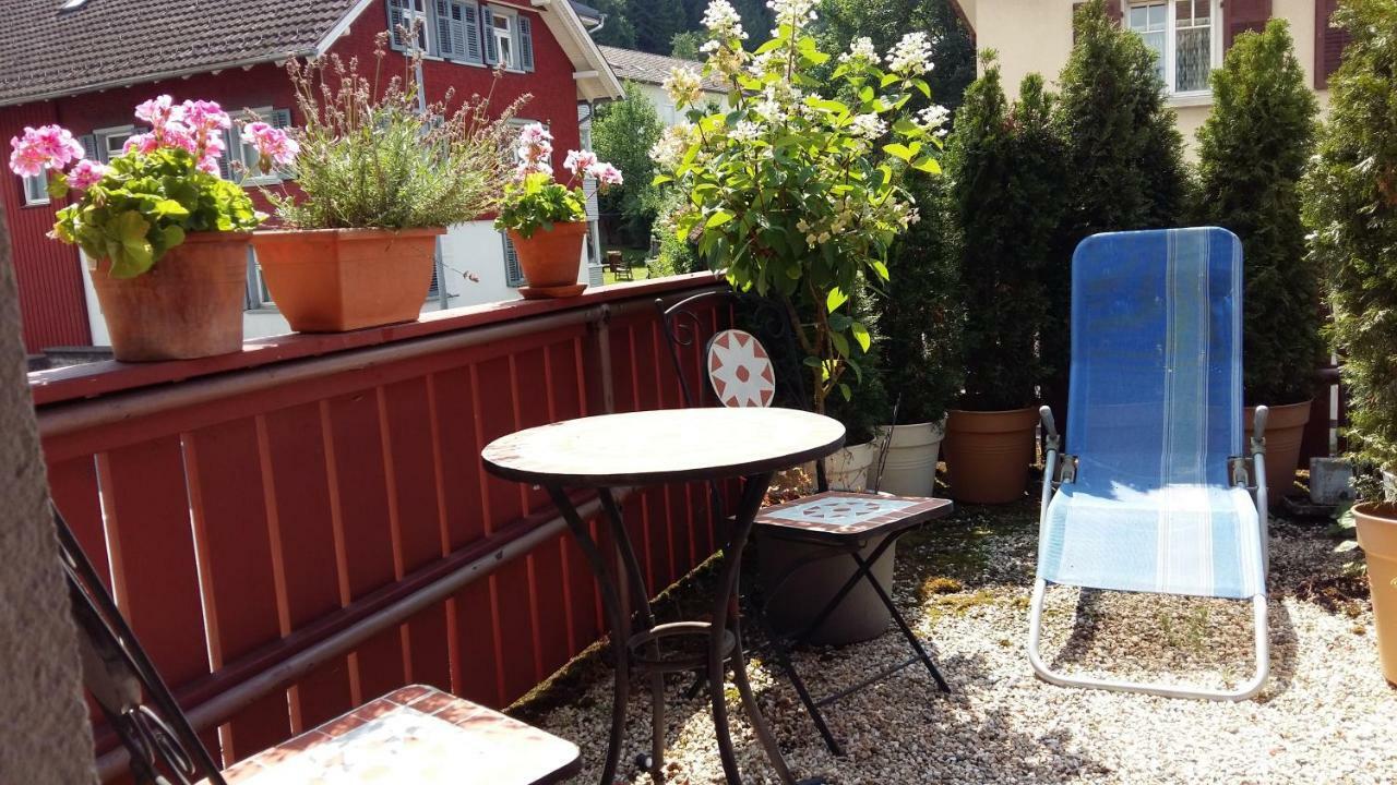 Privatzimmer Im Gasthaus Engel Apartamento Dornbirn Exterior foto